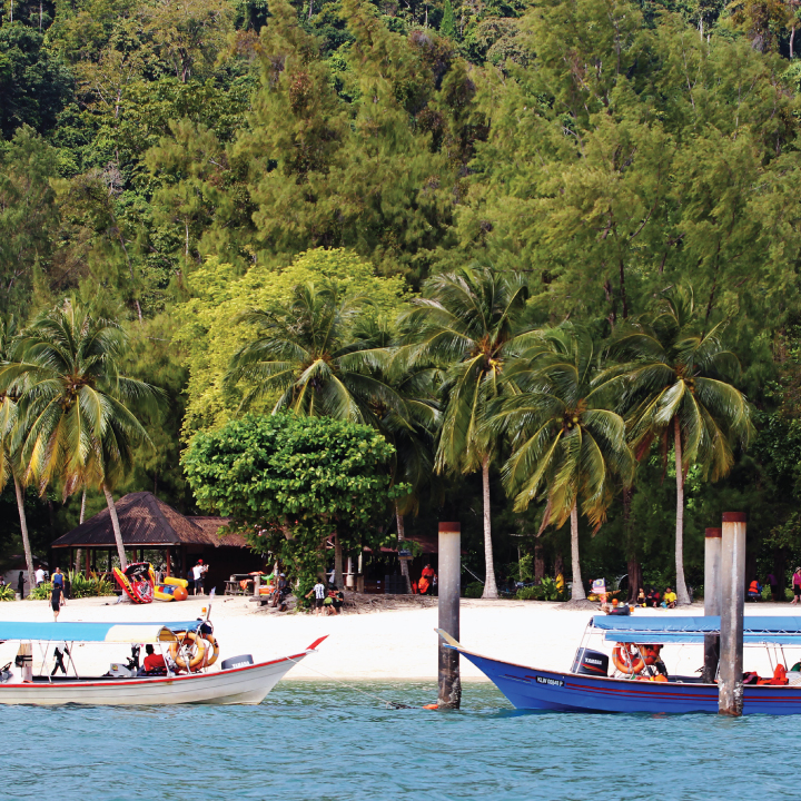 Menjelajah Pulau